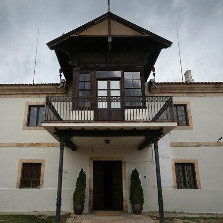 Casa Rural Palacio Conde De Aldana Con Piscina Entre Encinares Y Dehesas Terradillos Ngoại thất bức ảnh