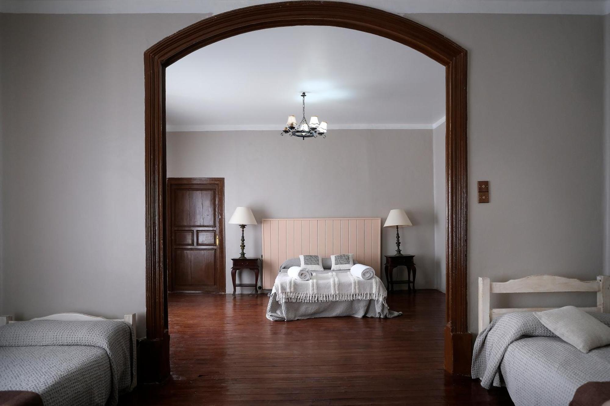 Casa Rural Palacio Conde De Aldana Con Piscina Entre Encinares Y Dehesas Terradillos Ngoại thất bức ảnh