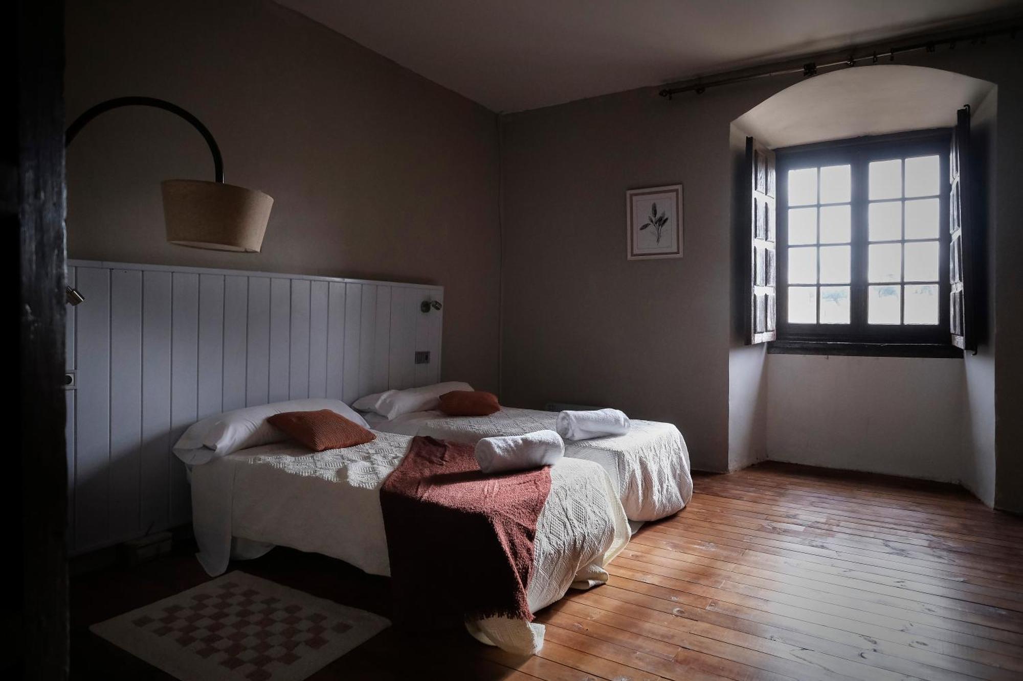Casa Rural Palacio Conde De Aldana Con Piscina Entre Encinares Y Dehesas Terradillos Ngoại thất bức ảnh