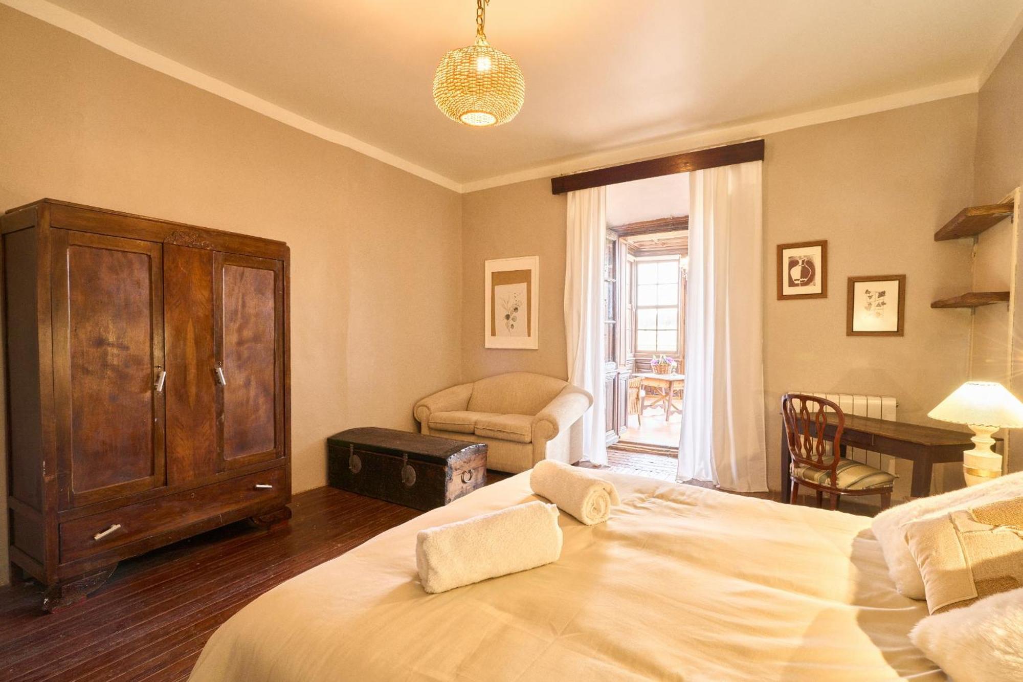 Casa Rural Palacio Conde De Aldana Con Piscina Entre Encinares Y Dehesas Terradillos Ngoại thất bức ảnh